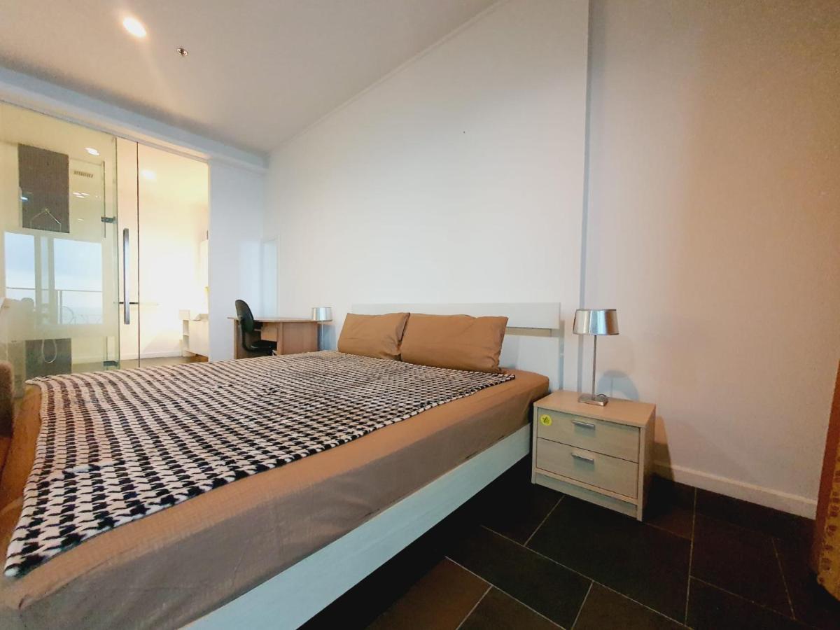 Sea View Apartment In Pattaja Kültér fotó