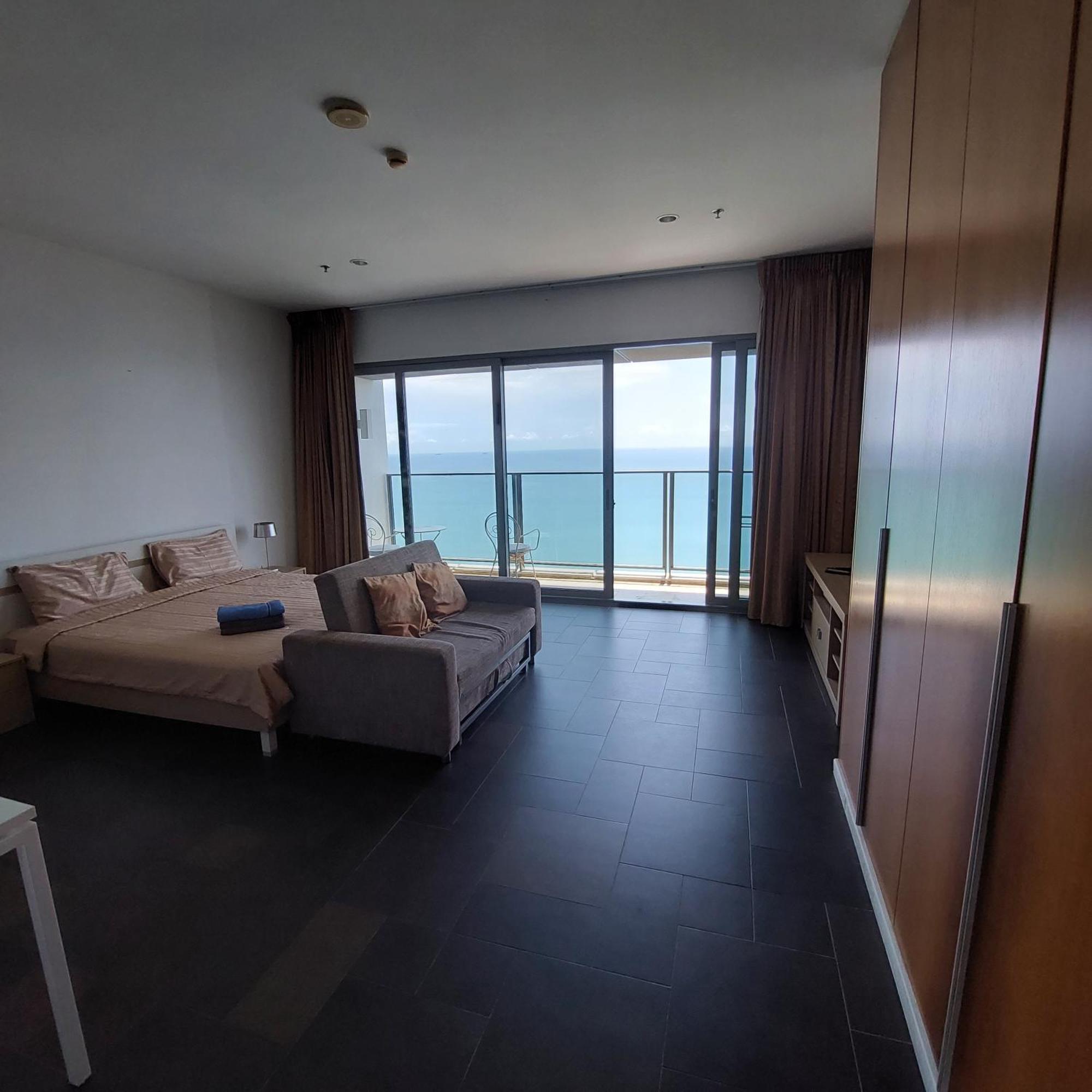 Sea View Apartment In Pattaja Kültér fotó