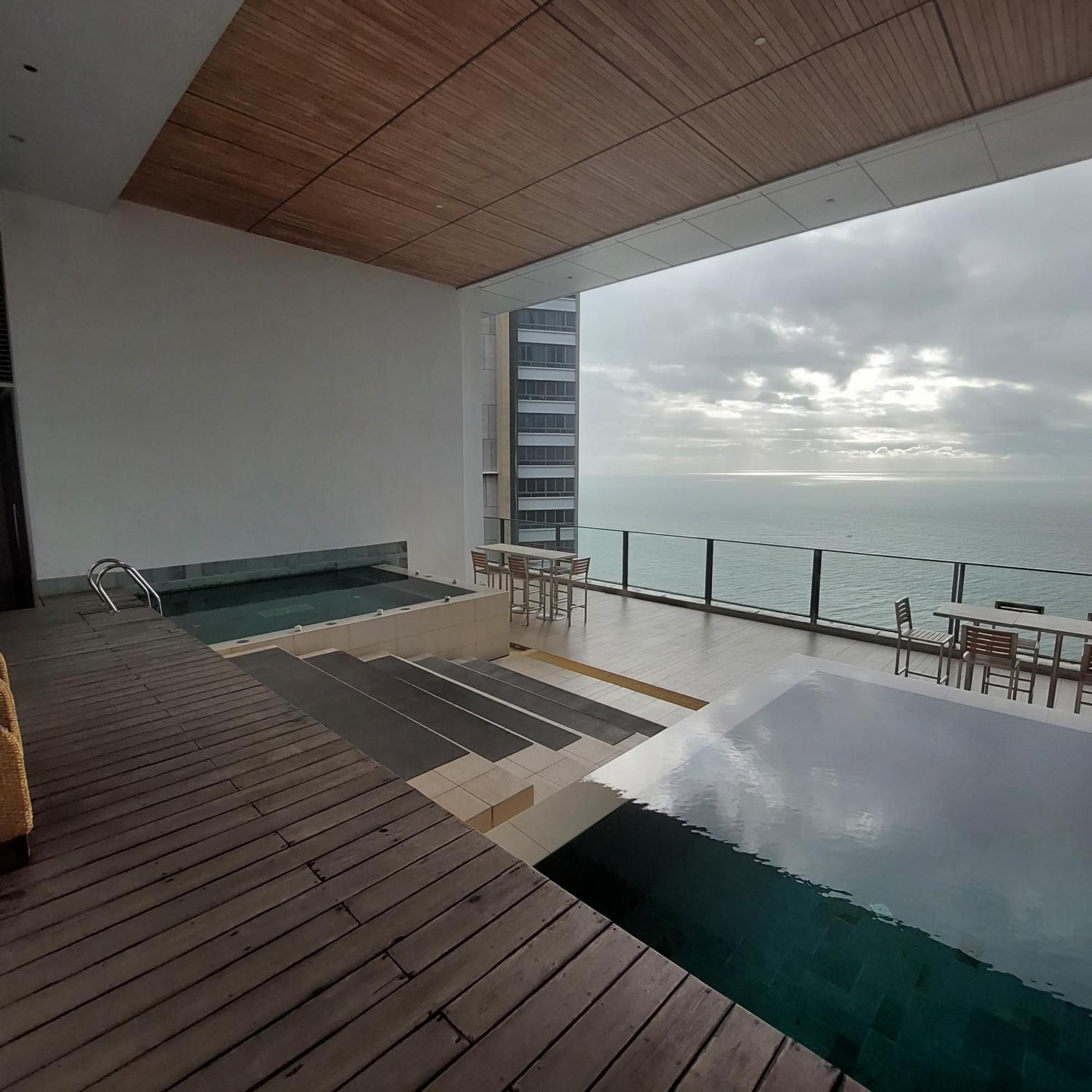 Sea View Apartment In Pattaja Kültér fotó