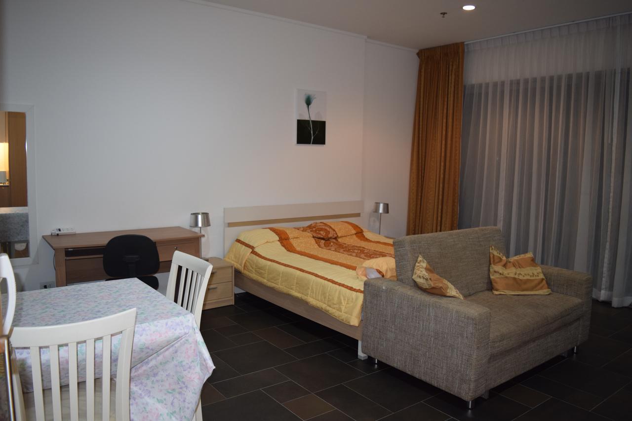 Sea View Apartment In Pattaja Kültér fotó